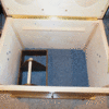 Comes with small tack box that fits in bottom.